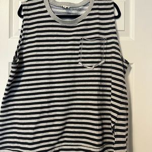 NWOT POL brand sleeveless top. Size M.